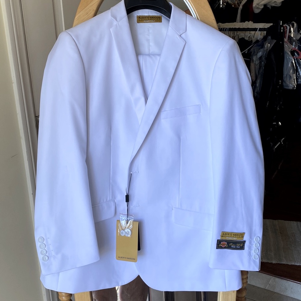 NWT 3 pieces Alberto Nardoni white suit
